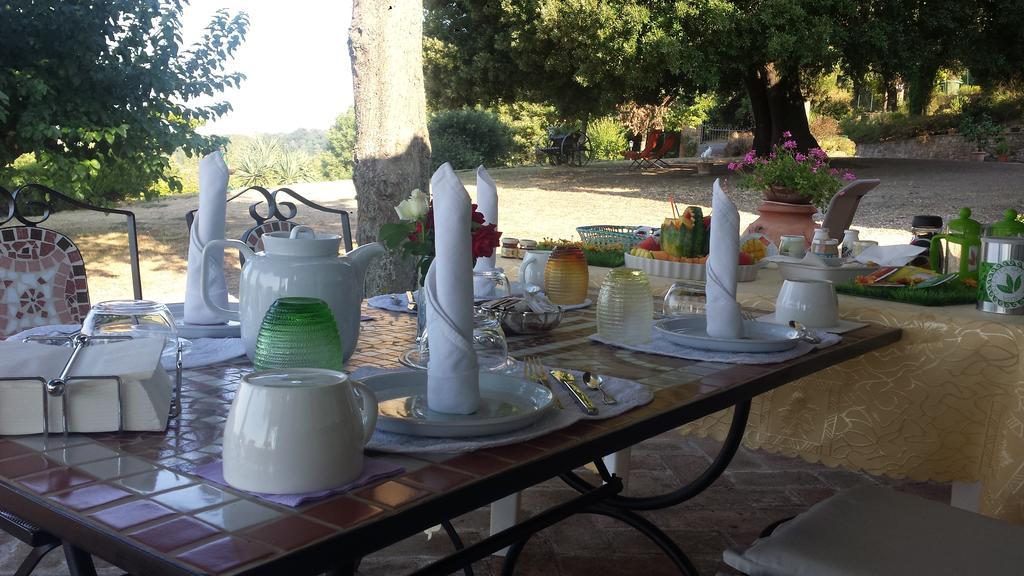 Agriturismo La Bicocca - Apt. "Il Leccio" Castel Rigone Ruang foto